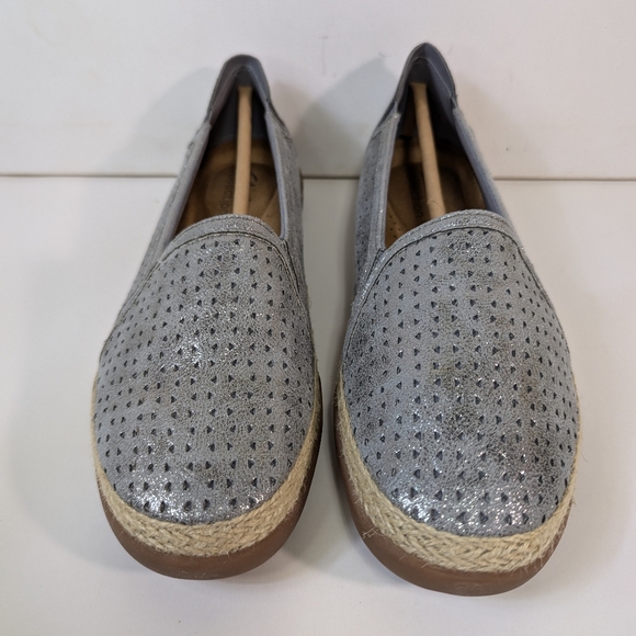 Collection by Clarks Elaina Ruby Women's 7.5M Slip On Pewter Color Finish - Picture 3 of 13